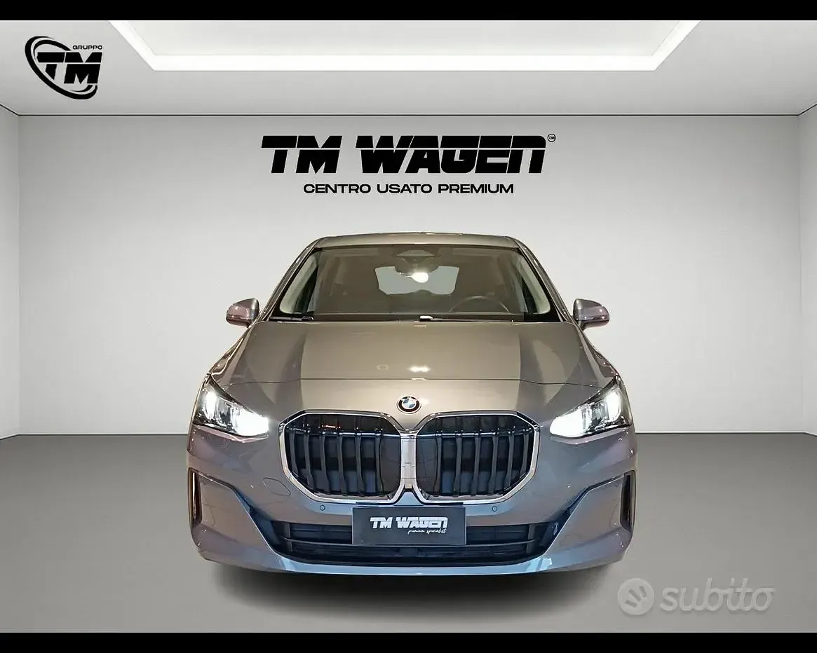Usata BMW 220 Active Tourer Comfort Edition 156 CV (114 kW) 2023 Grigio Monovolume