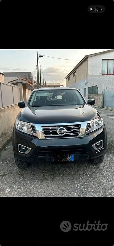 Nero Usata 2018 Nissan Navara N-Connecta Pick-up | 28.500 € (Buon prezzo) - Immagine 1/4