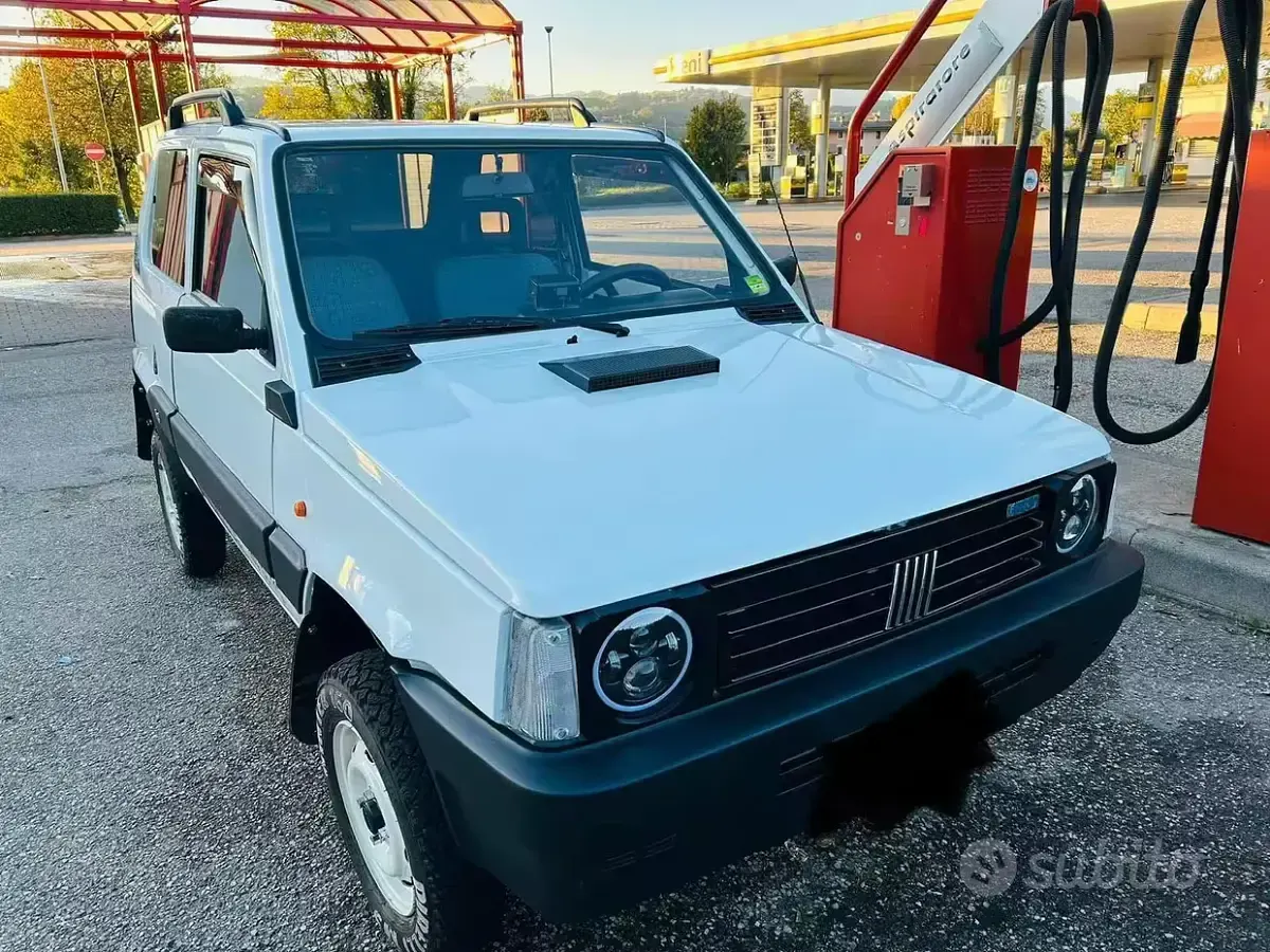 Usata Fiat Panda Club 50 CV (36 kW) 1992 Bianco Berlina