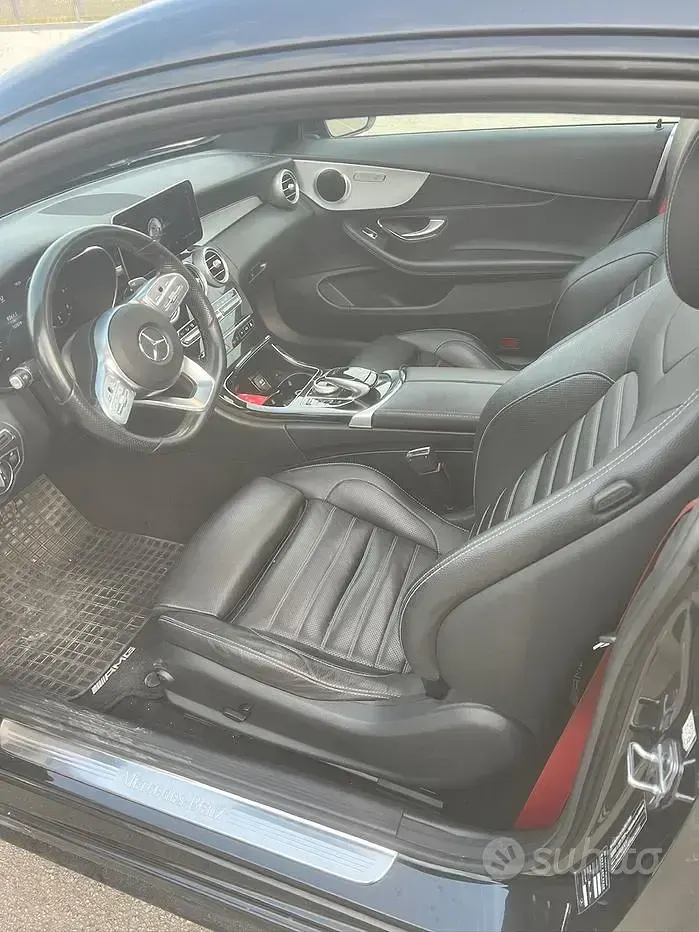 Usata Mercedes C300 245 CV (180 kW) 2019 Grigio Coupé