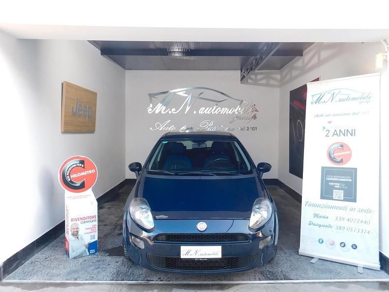 Usata Fiat Punto Lounge 84 CV (61 kW) 2012 Blu Berlina