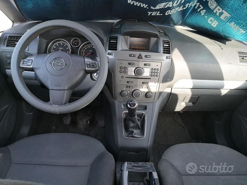 Usata Opel Zafira 94 CV (69 kW) 2006 Grigio Monovolume