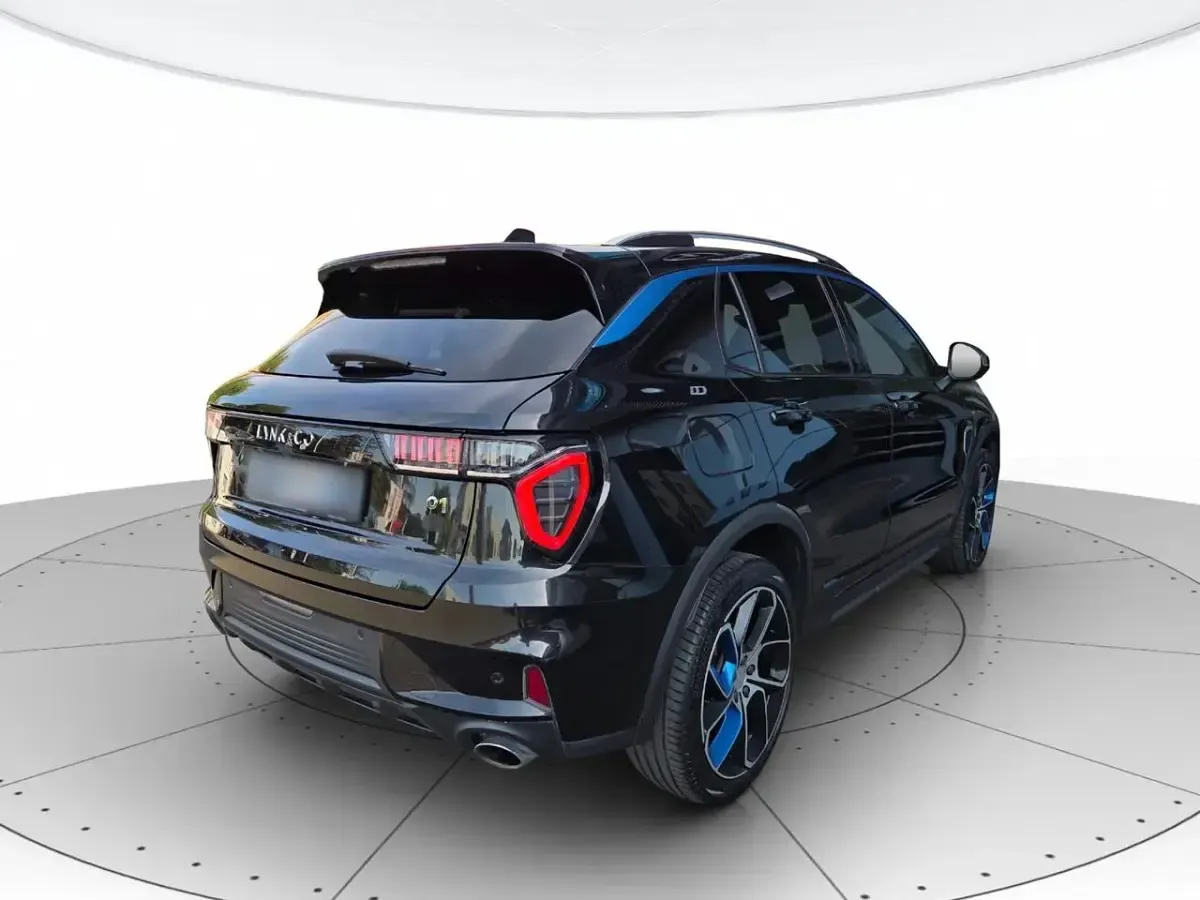 Usata Lynk & Co 01 180 CV (132 kW) 2023 Nero SUV