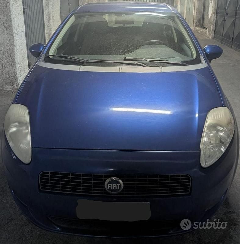 Usata Fiat Grande Punto Active 65 CV (47 kW) 2006 Blu/azzurro Utilitaria