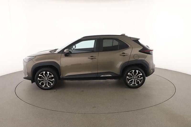 Usata Toyota Yaris Hybrid Trend 131 CV (96 kW) 2024 Verde