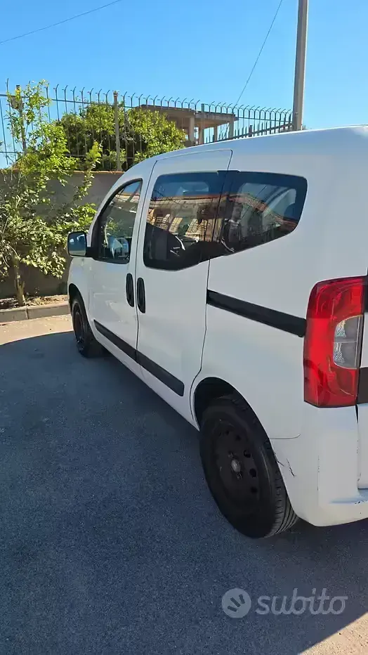 Usata Fiat Qubo Trekking 77 CV (56 kW) 2013 Bianco Monovolume