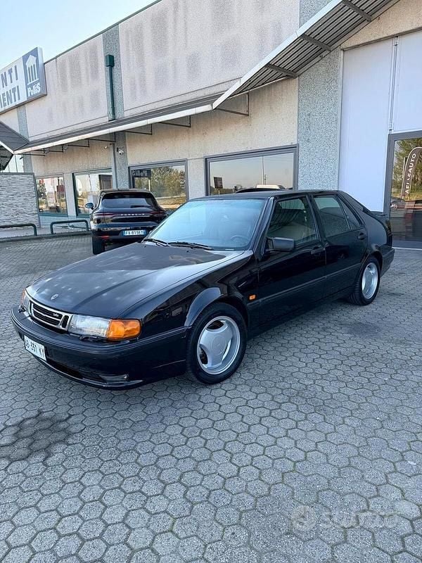 Usata Saab 9000 Aero 185 CV (136 kW) 1994 Nero Berlina