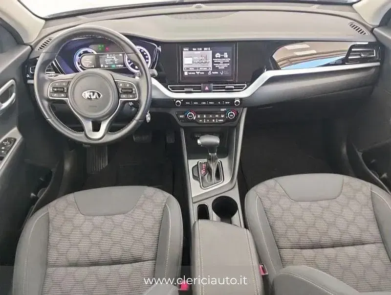 Usata Kia Niro Urban 141 CV (103 kW) 2021 Blu SUV
