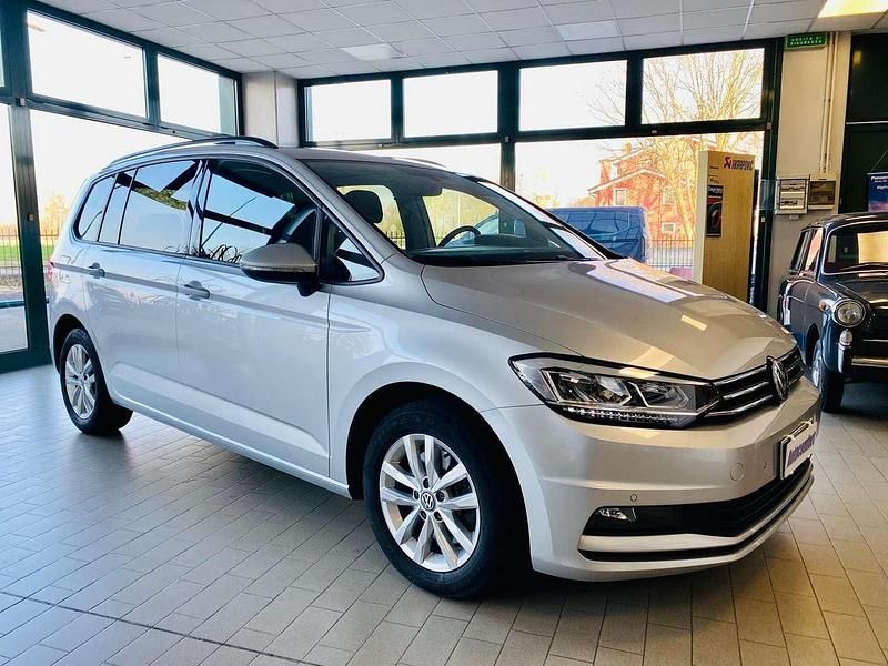 Usata VW Touran Comfortline 116 CV (85 kW) 2018 Argento Monovolume