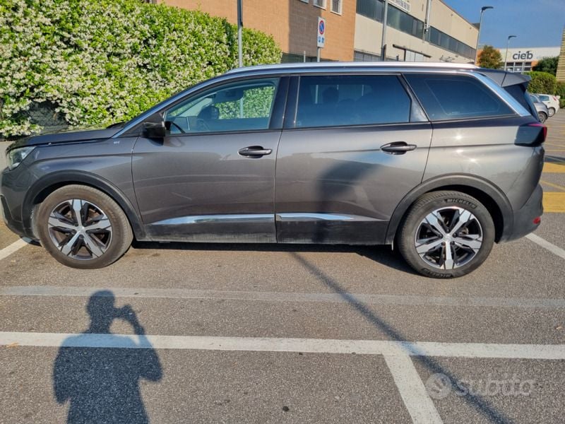 Usata Peugeot 5008 Allure 131 CV (96 kW) 2018 Grigio Monovolume