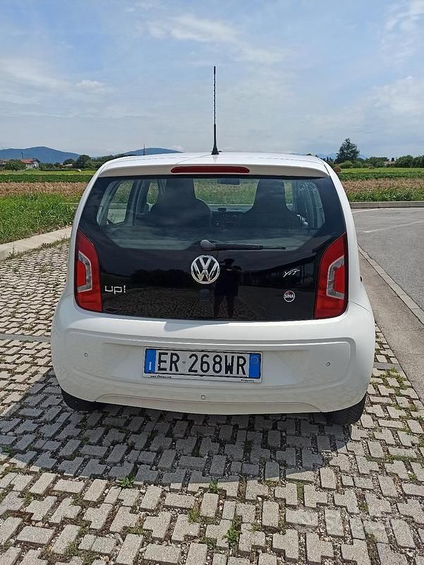 Usata VW up! 60 CV (44 kW) 2013 Bianco Utilitaria