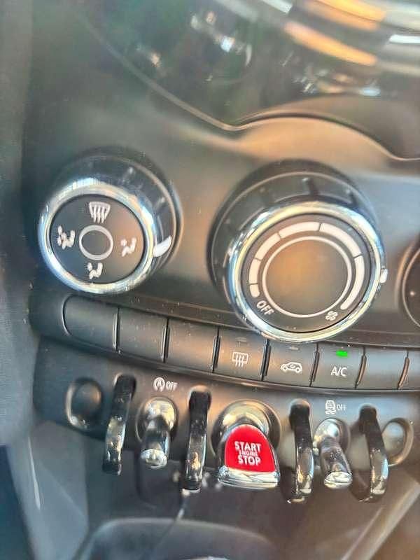 Usata Mini Cooper D 116 CV (85 kW) 2016 Grigio Utilitaria