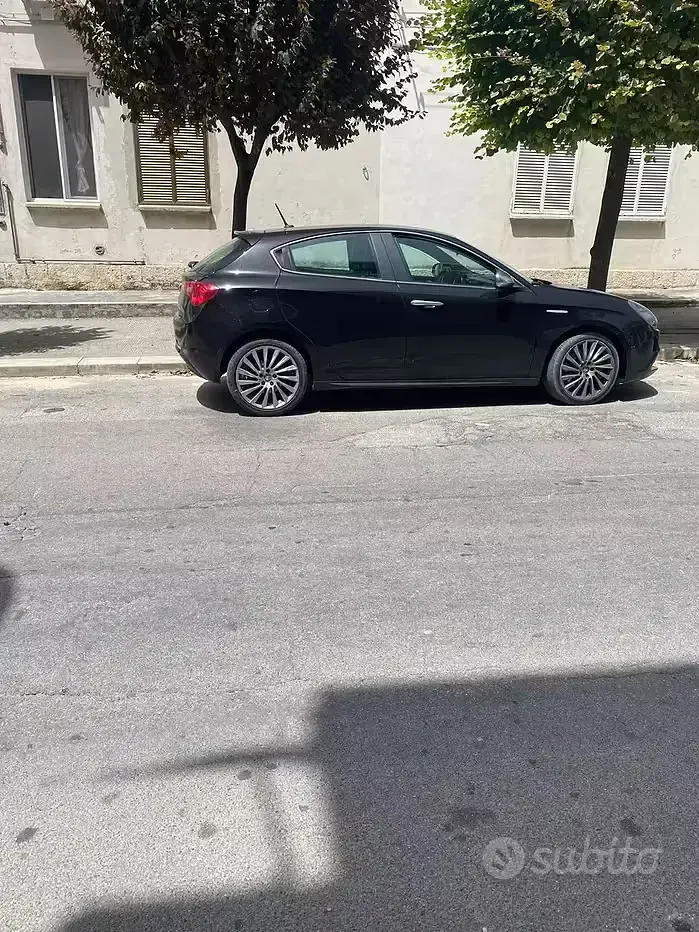 Usata Alfa Romeo Giulietta 109 CV (80 kW) 2010 Utilitaria