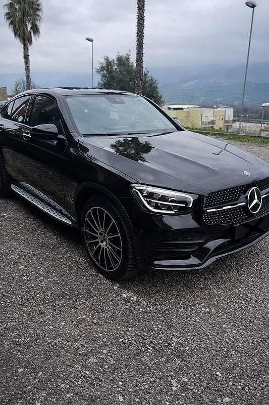 Usata Mercedes GLC300 Premium 245 CV (180 kW) 2022 Nero Coupé