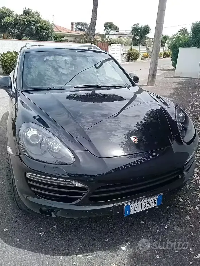 Usata Porsche Cayenne 245 CV (180 kW) 2012 Nero SUV