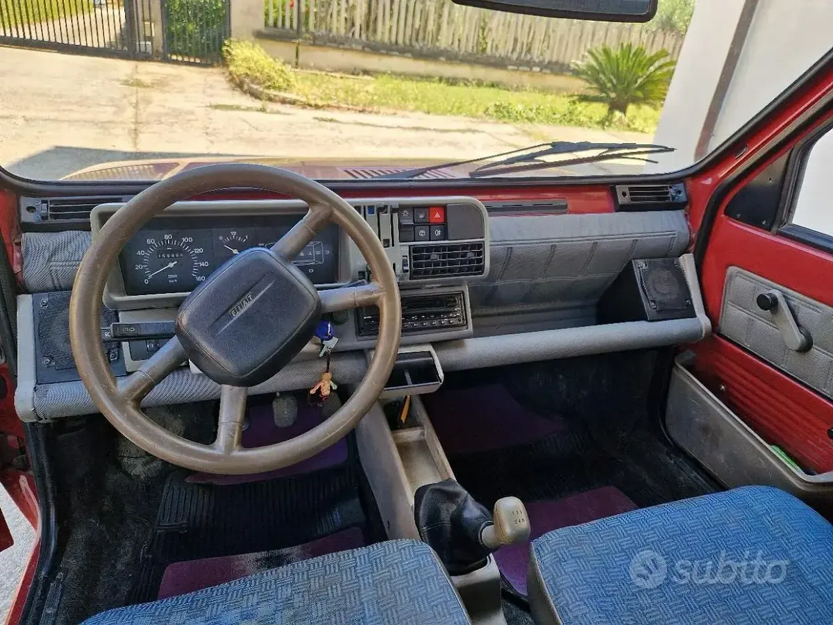 Usata Fiat Panda Young 54 CV (39 kW) 2002 Rosso Utilitaria