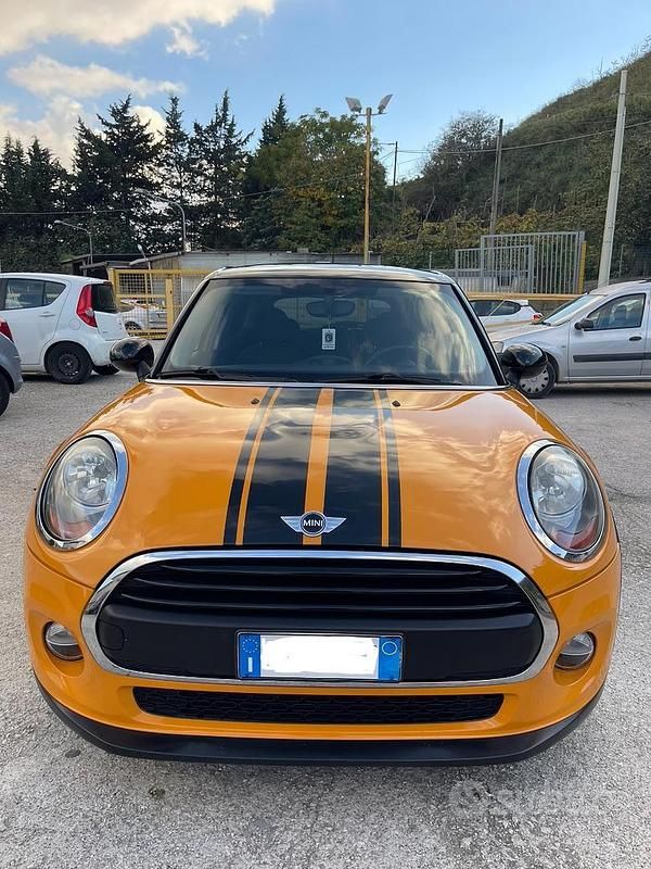 Usata Mini Cooper 95 CV (69 kW) 2015 Utilitaria