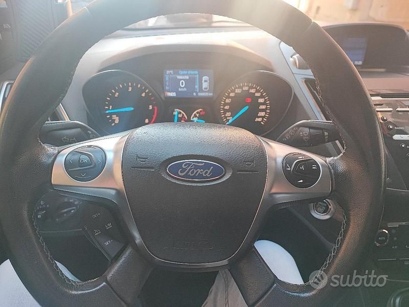 Usata Ford Kuga 163 CV (119 kW) 2014 Bianco SUV