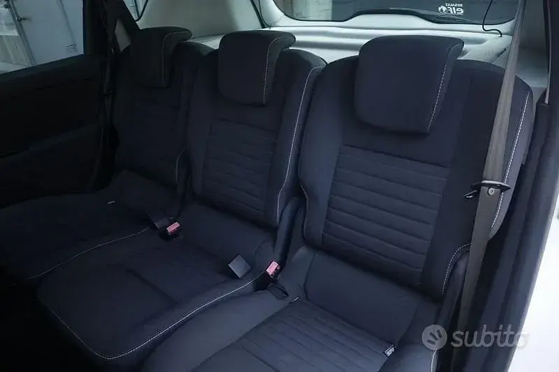 Usata Renault Scénic III LIMITED 110 CV (80 kW) 2015 Bianco Monovolume