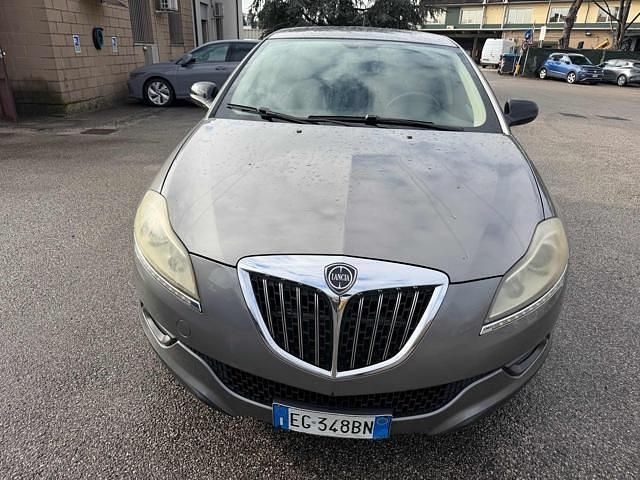 Usata Lancia Delta 119 CV (87 kW) 2011 Grigio Utilitaria