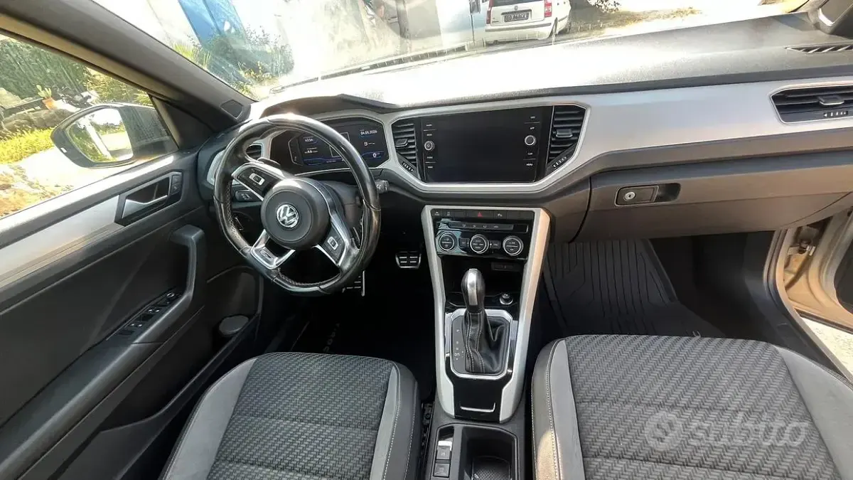 Usata VW T-Roc Cabriolet 150 CV (110 kW) 2020 Grigio Cabrio