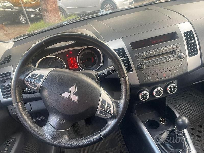 Usata Mitsubishi Outlander 140 CV (102 kW) 2007 Nero SUV