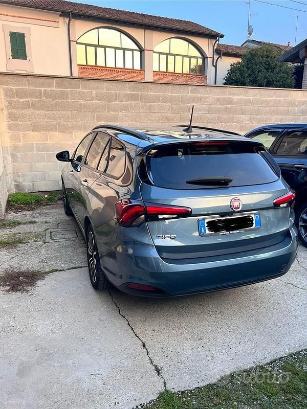 Usata Fiat Tipo 130 CV (95 kW) 2023 Blu Station wagon