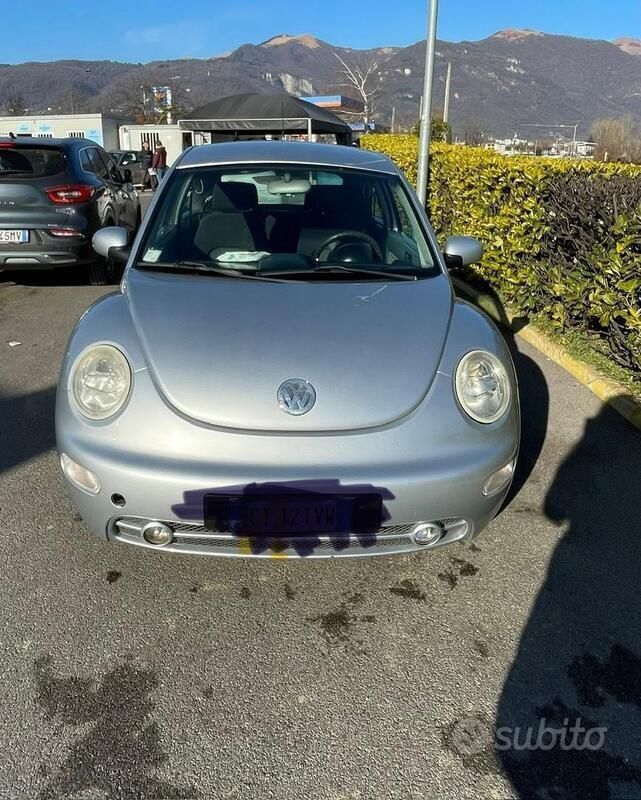 Grigio Usata 2005 VW Beetle Due volumi | 1500 € (Ottimo prezzo) - Immagine 1/4