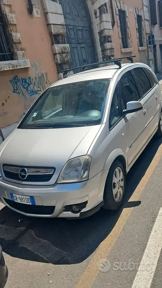 Usata Opel Meriva 105 CV (77 kW) 2008 Grigio Monovolume