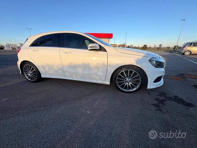Usata Mercedes A180 Premium 109 CV (80 kW) 2014 Bianco Berlina