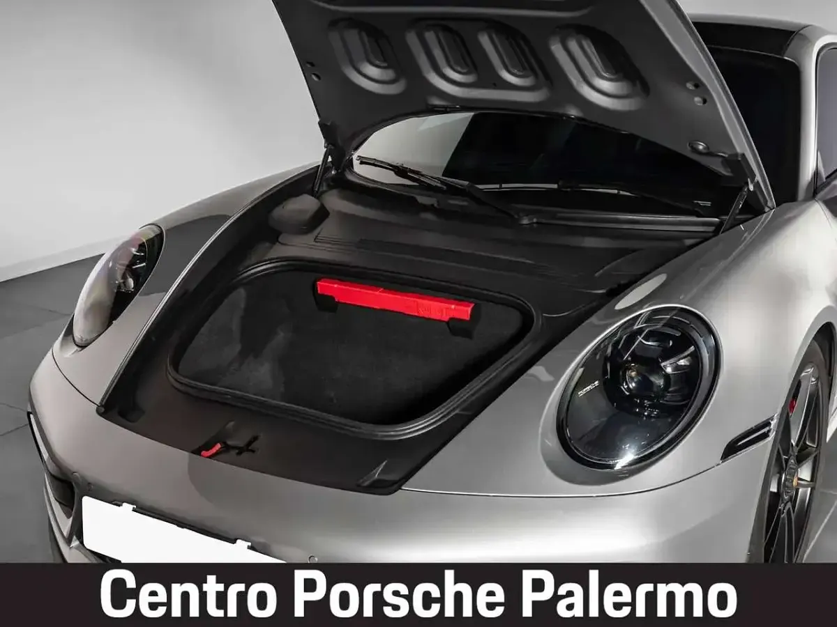 Usata Porsche 911 Carrera GTS 480 CV (353 kW) 2023 Argento gt Coupé