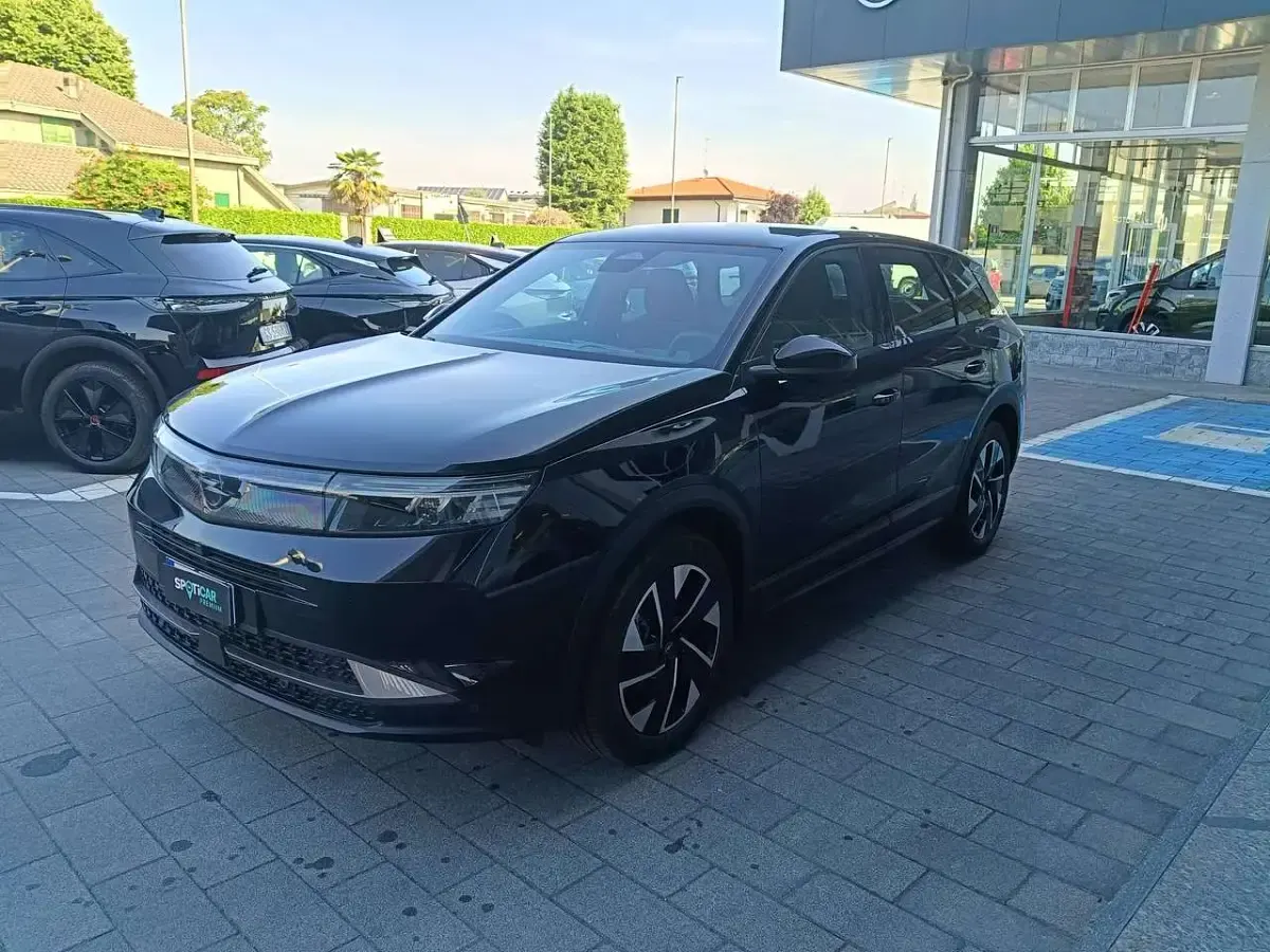 Nuova Opel Grandland X Edition+ 136 CV (100 kW) 2025 Karbon black SUV