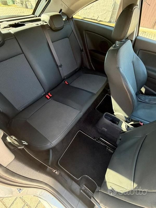 Usata Opel Corsa 80 CV (58 kW) 2009 Utilitaria