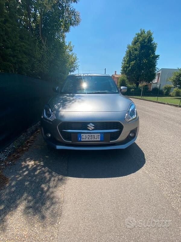 Occasion Suzuki Swift 83 PK (61 kW) 2021 Grijs Hatchback