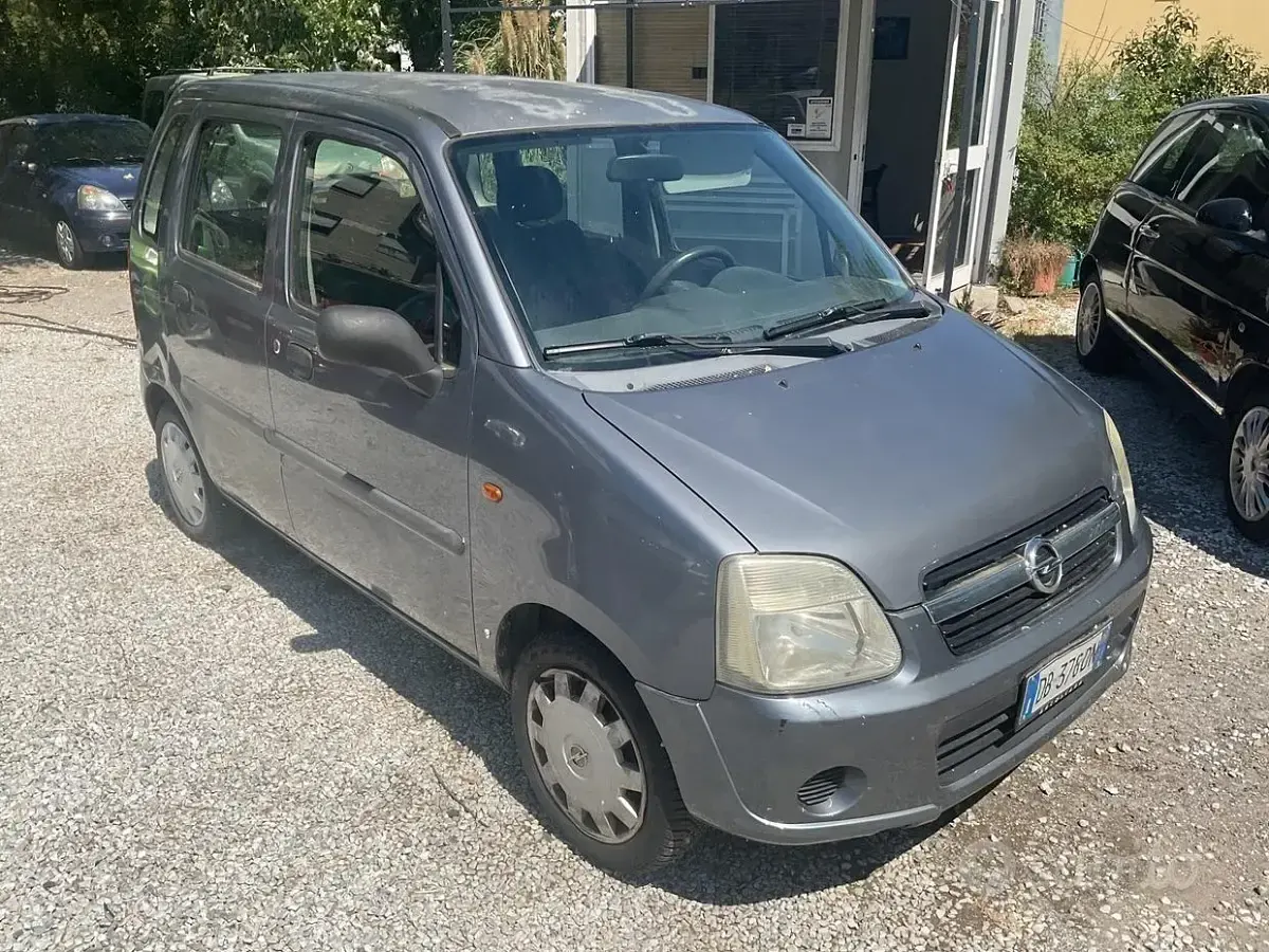 Usata Opel Agila Club 60 CV (44 kW) 2006 Monovolume