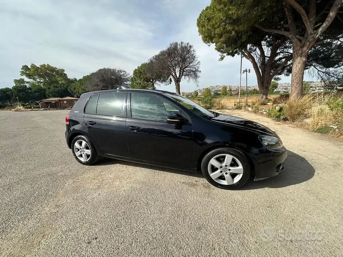 Usata VW Golf VIII 105 CV (77 kW) 2023 Nero Berlina