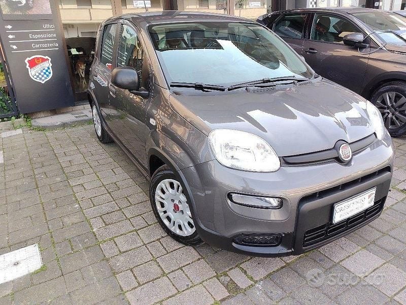 Usata Fiat Panda City Life 69 CV (50 kW) 2023 Grigio Utilitaria