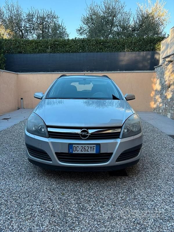 Usata Opel Astra 2006 Grigio Station wagon