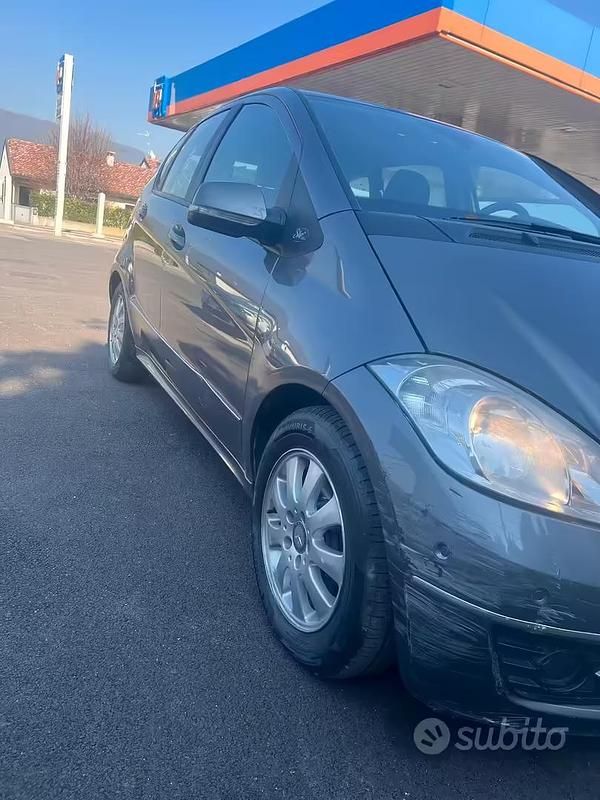 Usata Mercedes A160 Edition 82 CV (60 kW) 2009 Marrone Berlina