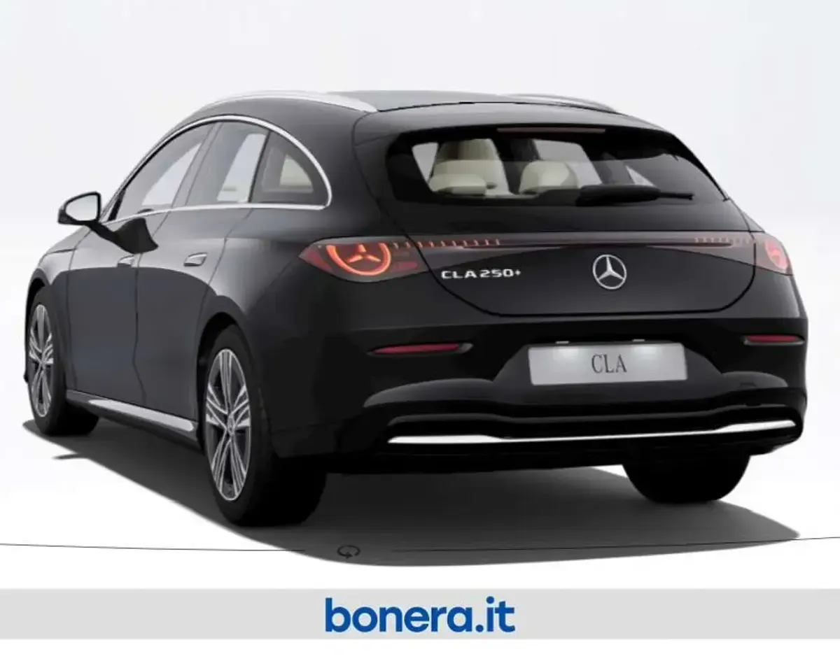 Nuova Mercedes CLA250e Shooting Brake Advanced Plus 200 kW (272 CV) 2026 Nero notte Station wagon