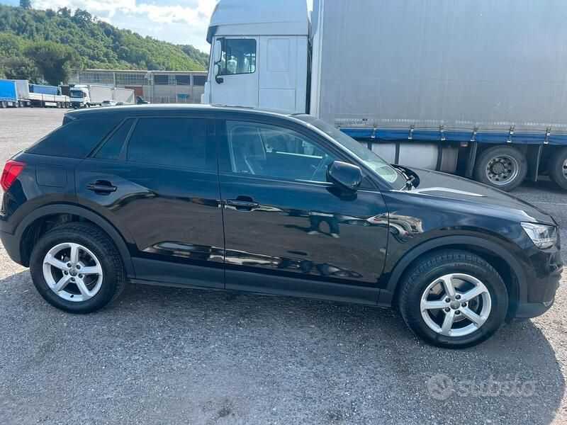 Usata Audi Q2 150 CV (110 kW) 2019 Nero SUV