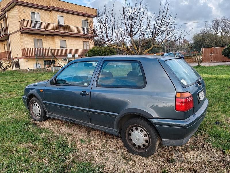 Usata VW Golf III 101 CV (74 kW) 1996 Grigio Berlina