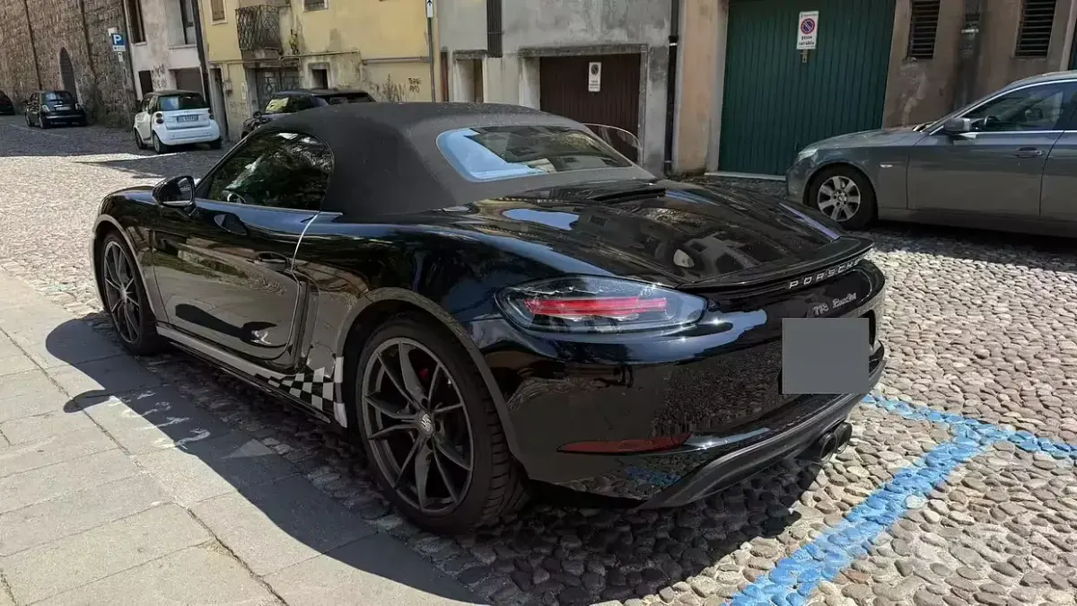 Usata Porsche 718 300 CV (220 kW) 2022 Nero Cabrio