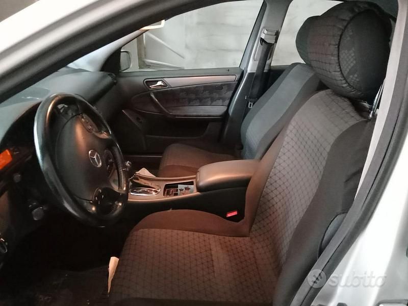 Usata Mercedes C220 Elegance 2001 Grigio Berlina