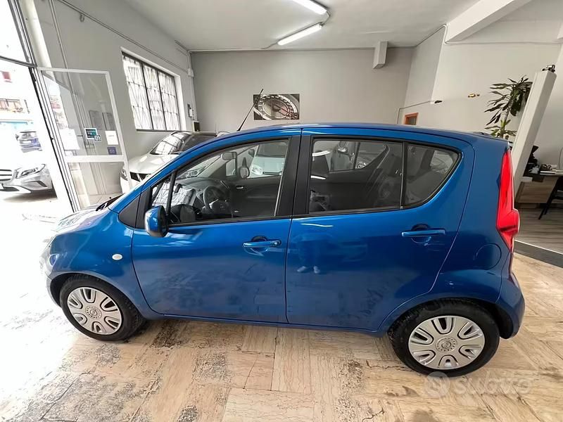 Usata Opel Agila Enjoy 65 CV (47 kW) 2011 Blu Utilitaria