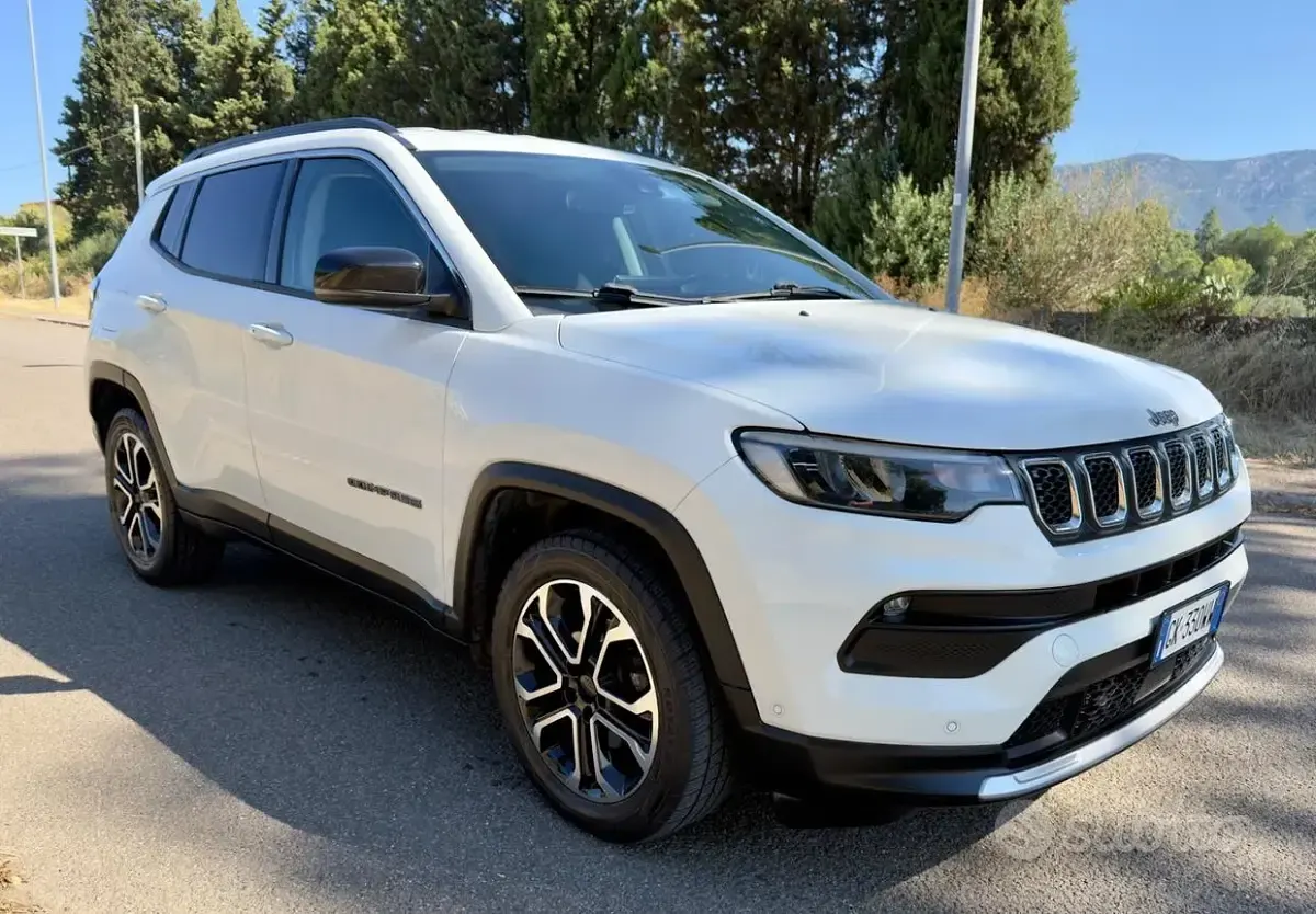Usata Jeep Compass Limited 131 CV (96 kW) 2022 Bianco SUV