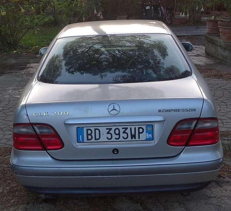 Usata Mercedes CLK200 192 CV (141 kW) 1999 Argento Coupé