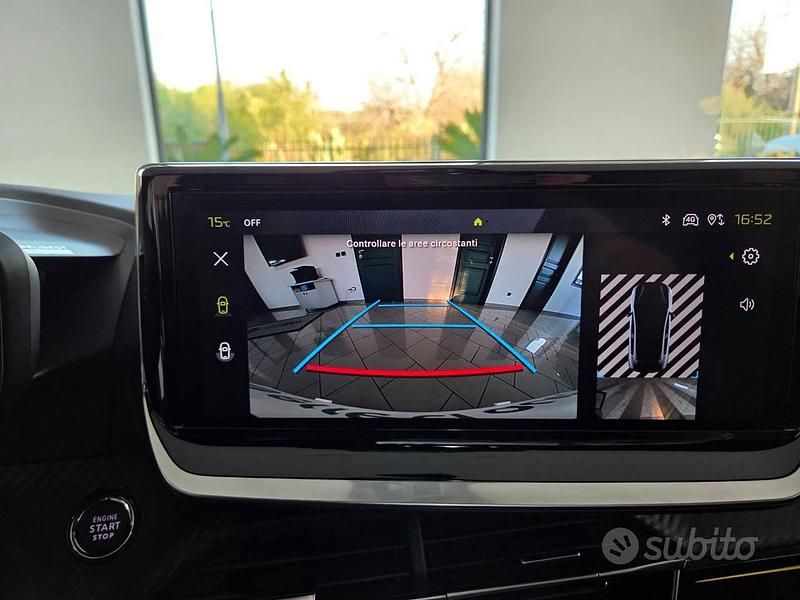 Usata Peugeot 208 GT 110 CV (80 kW) 2025 Nero Utilitaria