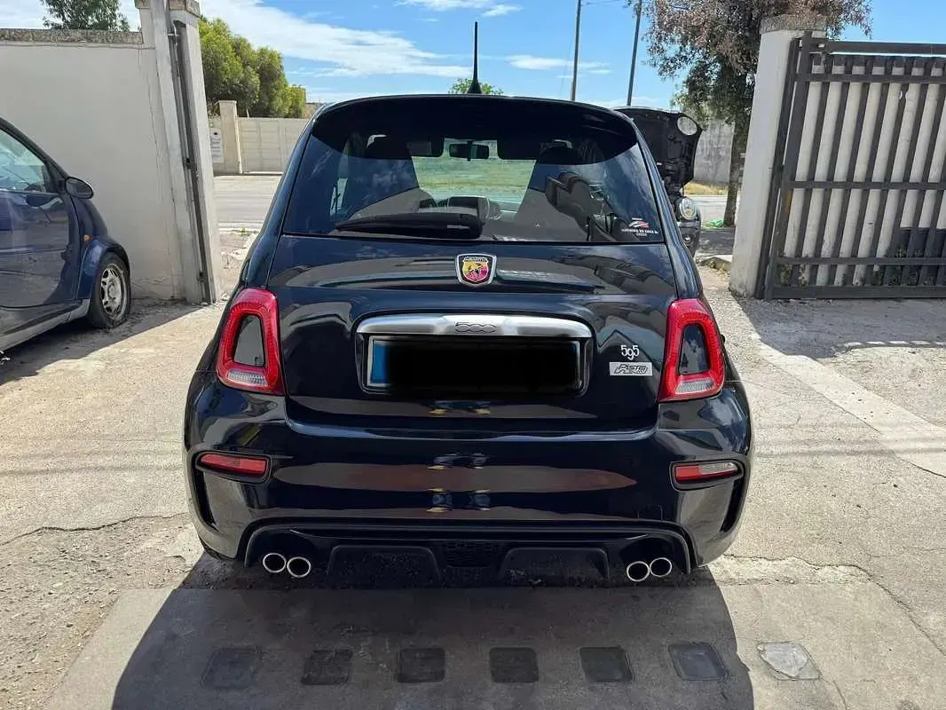 Usata Abarth 595 Pista 165 CV (121 kW) 2019 Nero Berlina