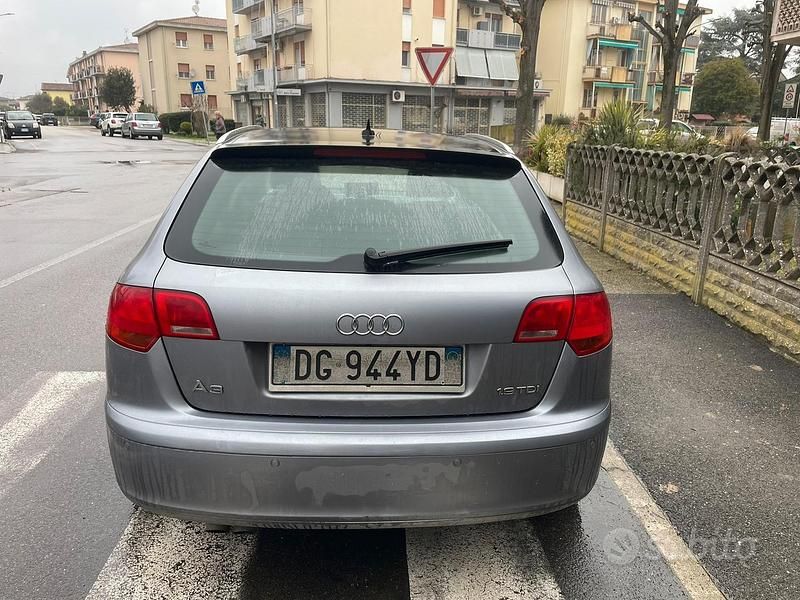 Usata Audi A3 105 CV (77 kW) 2006 Grigio Utilitaria